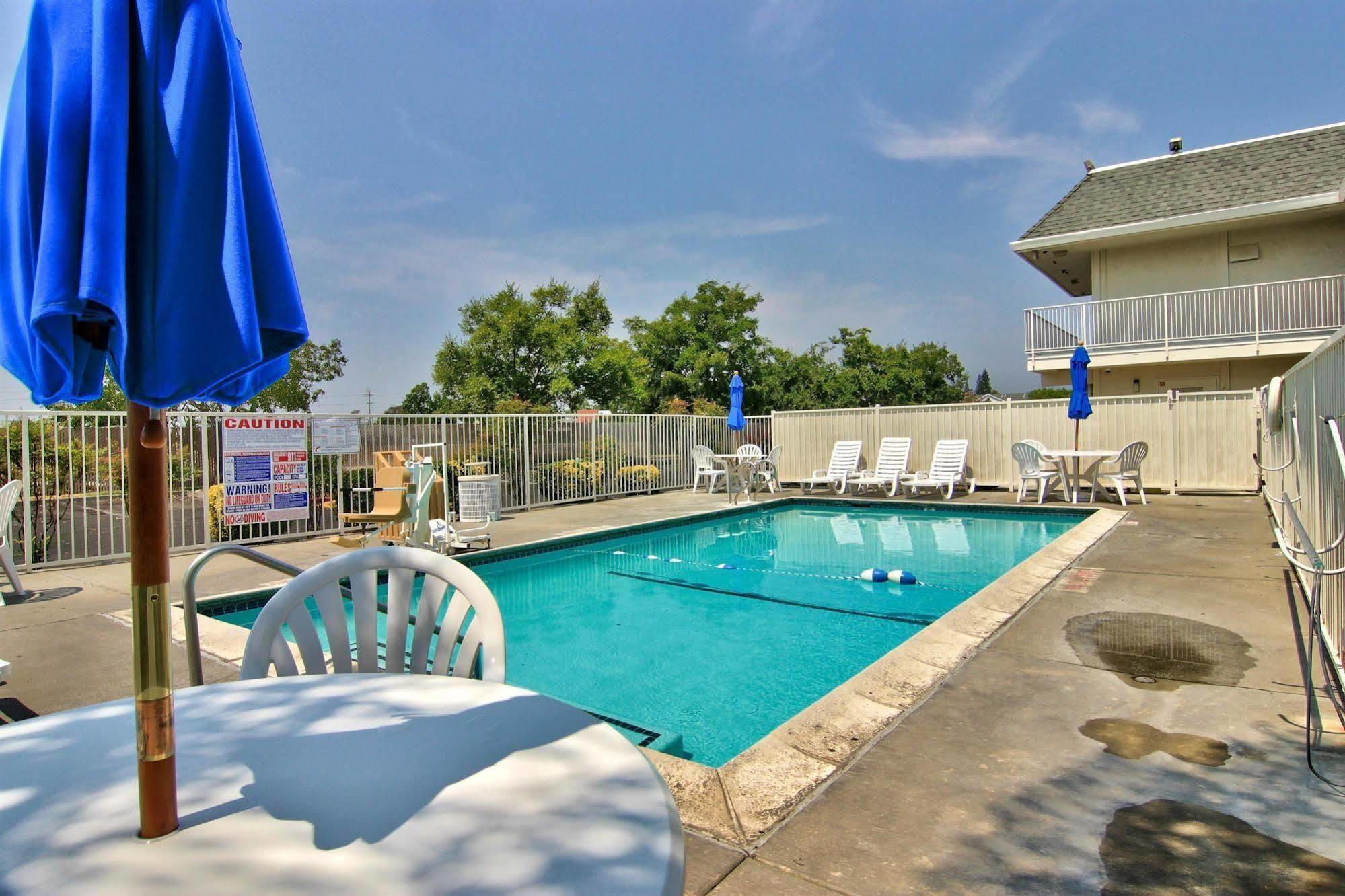 6-sacramento, Ca - South Sacramento And Hotel Elk Grove